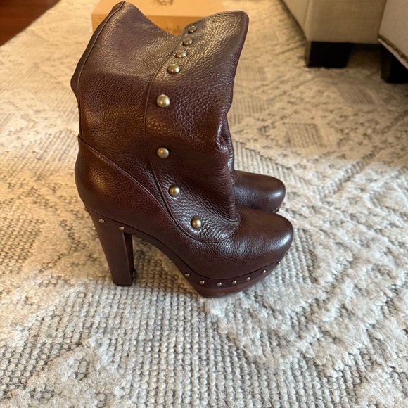 UGG Cosima Tall Boots - Picture 5 of 14